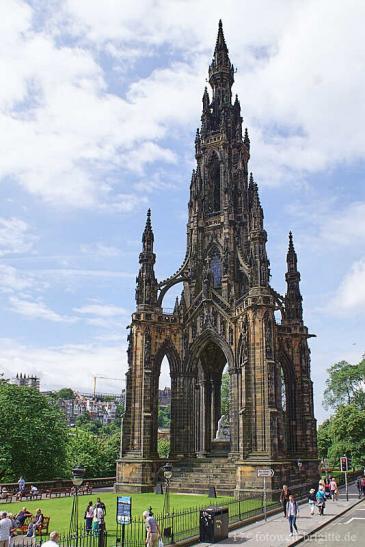 Scott-Denkmal zu Ehren des schottischen Schriftstellers Sir Walter Scott