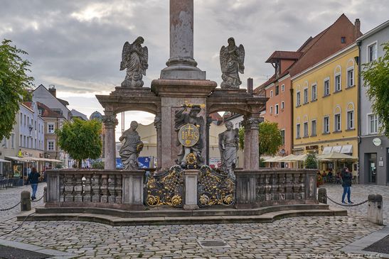 Brunnen Tiburtius an der Dreifaltigkeitssäule