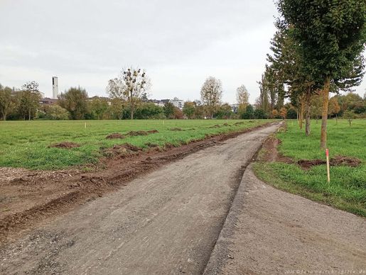 von der Cornelienkirche kommend Richtung Brücke - Oktober 2024